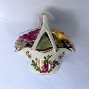 Royal Albert Old Country Roses Basket